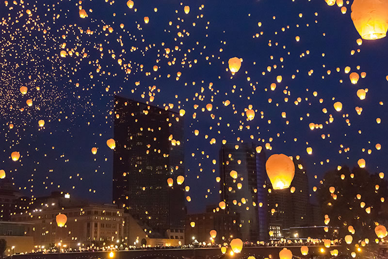 Photo of hundreds of lanterns over the city.